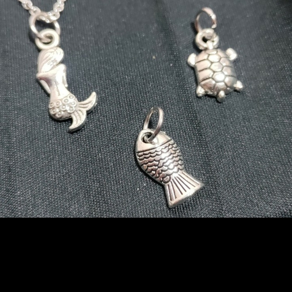 NEW Silver Aquatic Charm Necklace Set - Picture 4 of 9